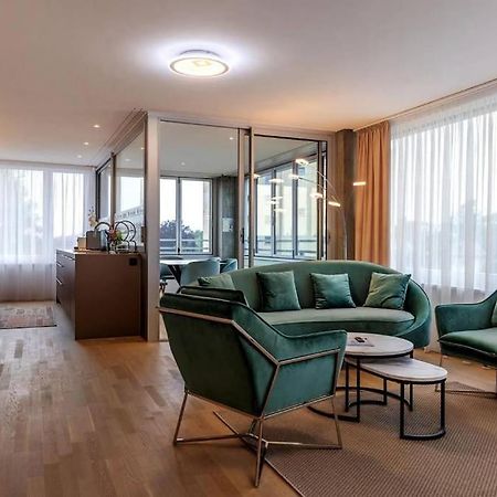 Prestigious Apt In Rhygarden Leilighet Neuhausen Am Rheinfall Eksteriør bilde