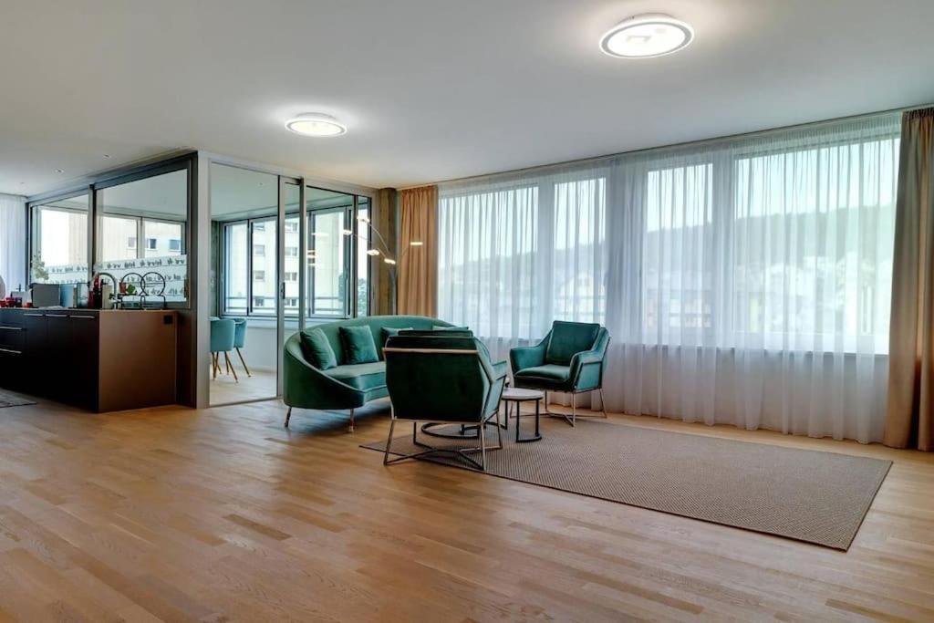 Prestigious Apt In Rhygarden Leilighet Neuhausen Am Rheinfall Eksteriør bilde